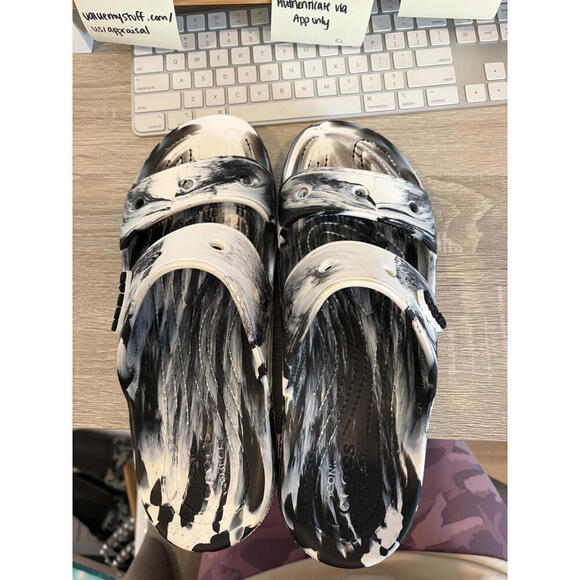 Sandals_&_Flip_Flops